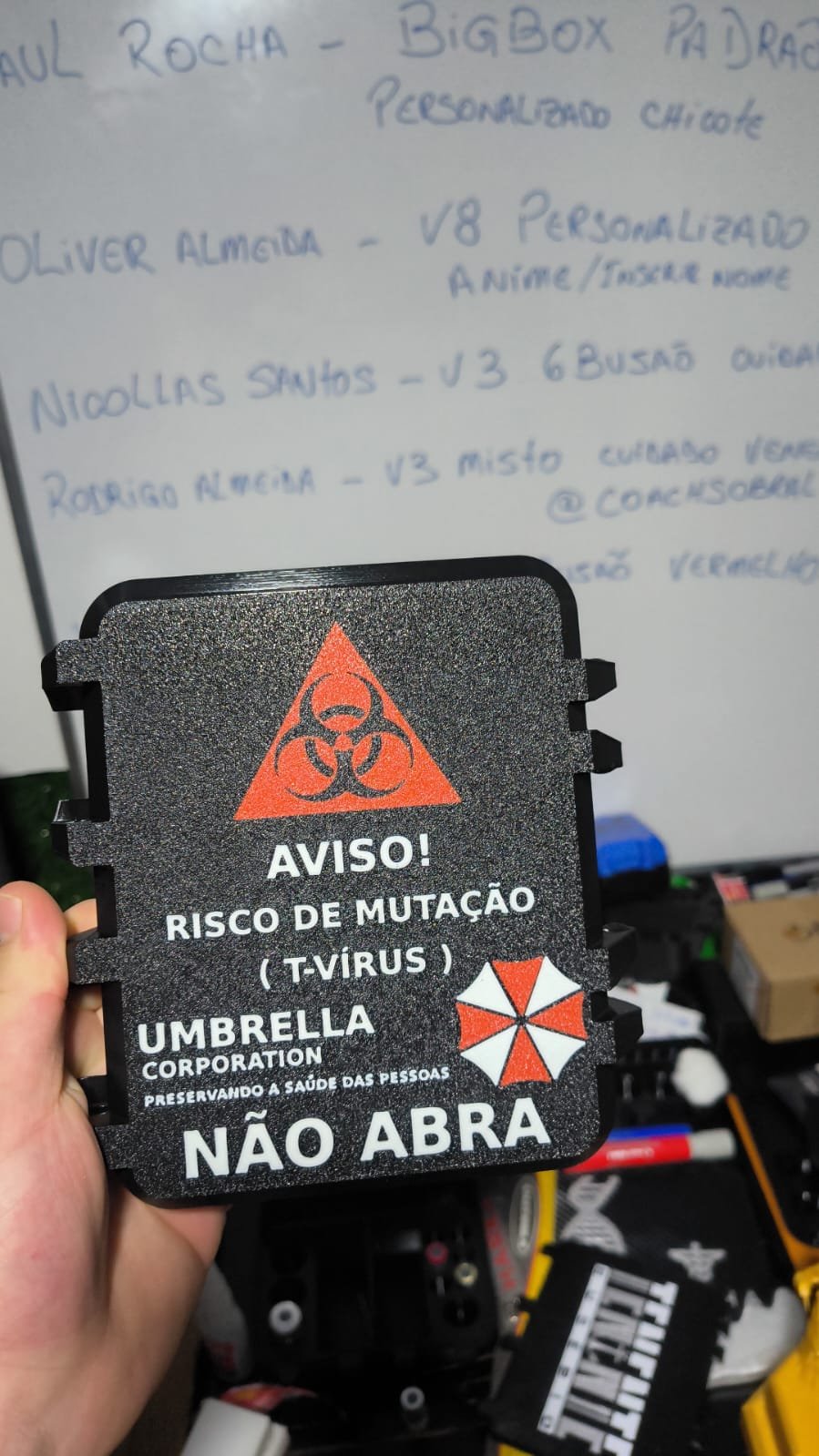 V6 com espaço para 6 bujões 10ml - PERSONALIZADO UMBRELA (NÃO ABRA)