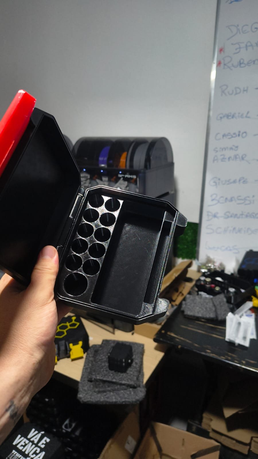 CASE PARA 10 PEPS + 1 AGUA