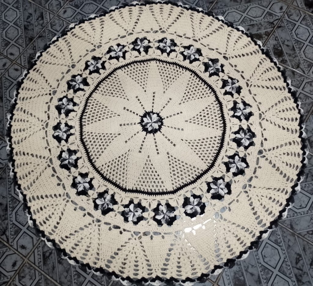 Tapete Redondo para Sala com Flores