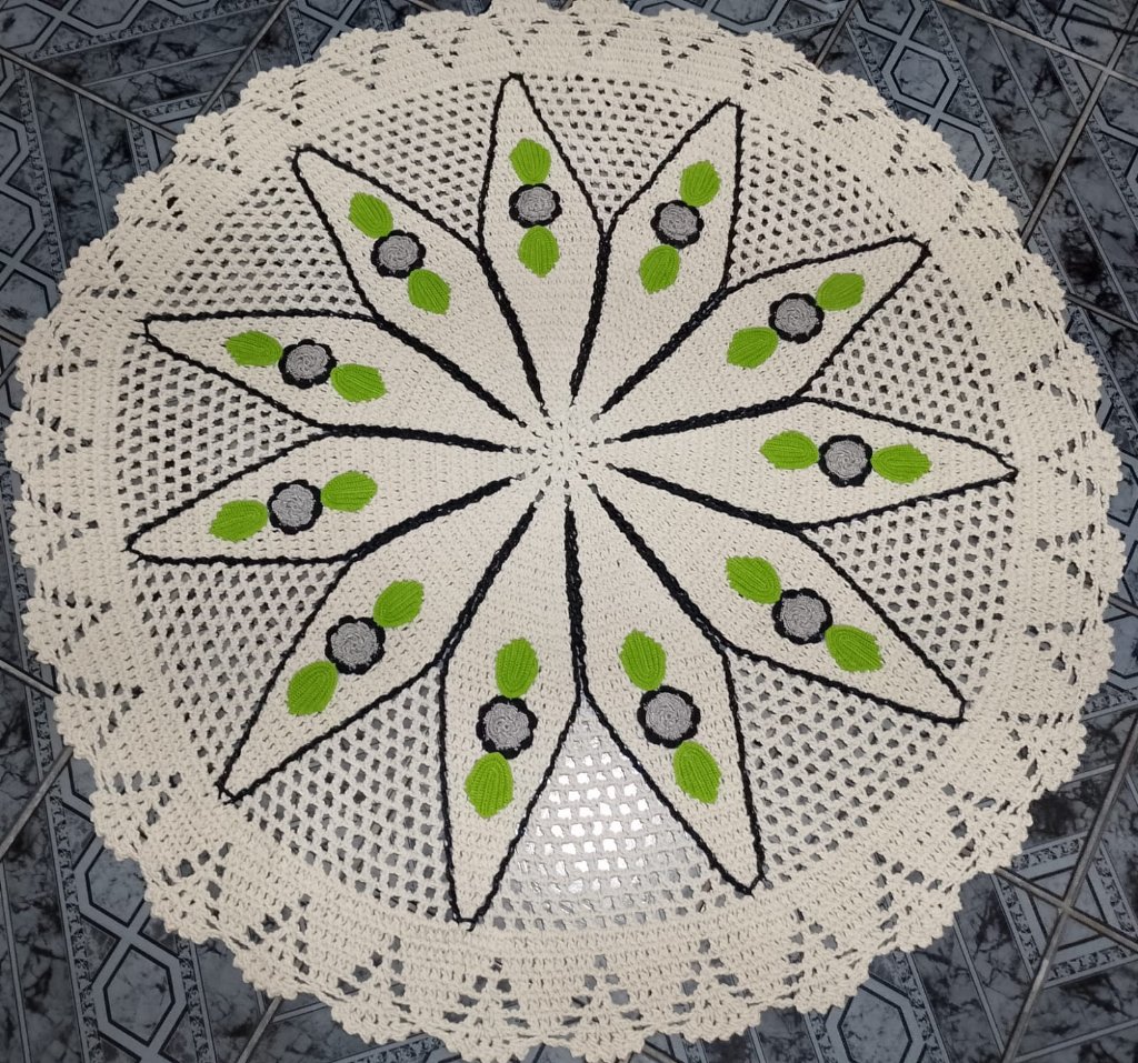 Tapete Redondo para Sala com Bordado