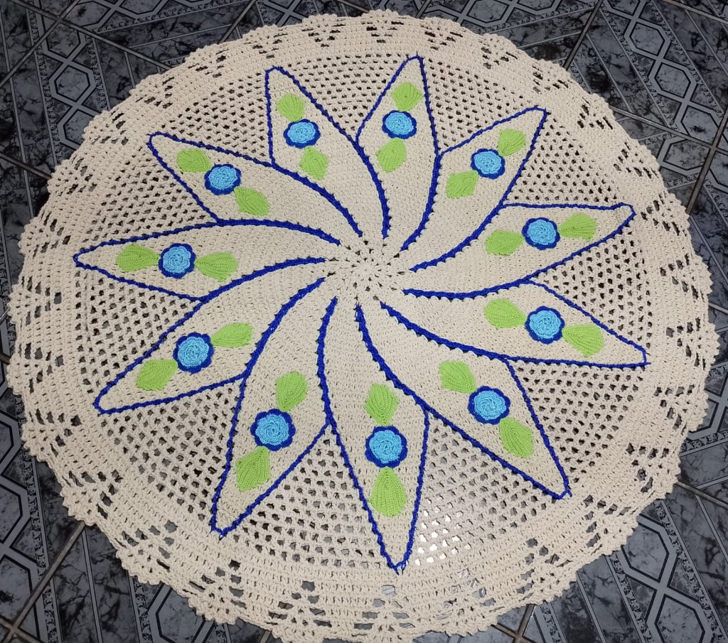 Tapete Redondo para Sala com Bordado